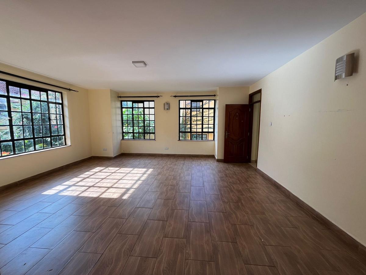 5 Bed Townhouse with En Suite at Westlands - 12