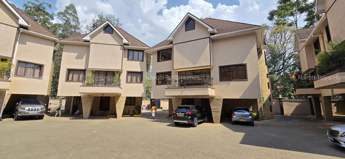 5 Bed Townhouse with En Suite at Lavington Green - 2