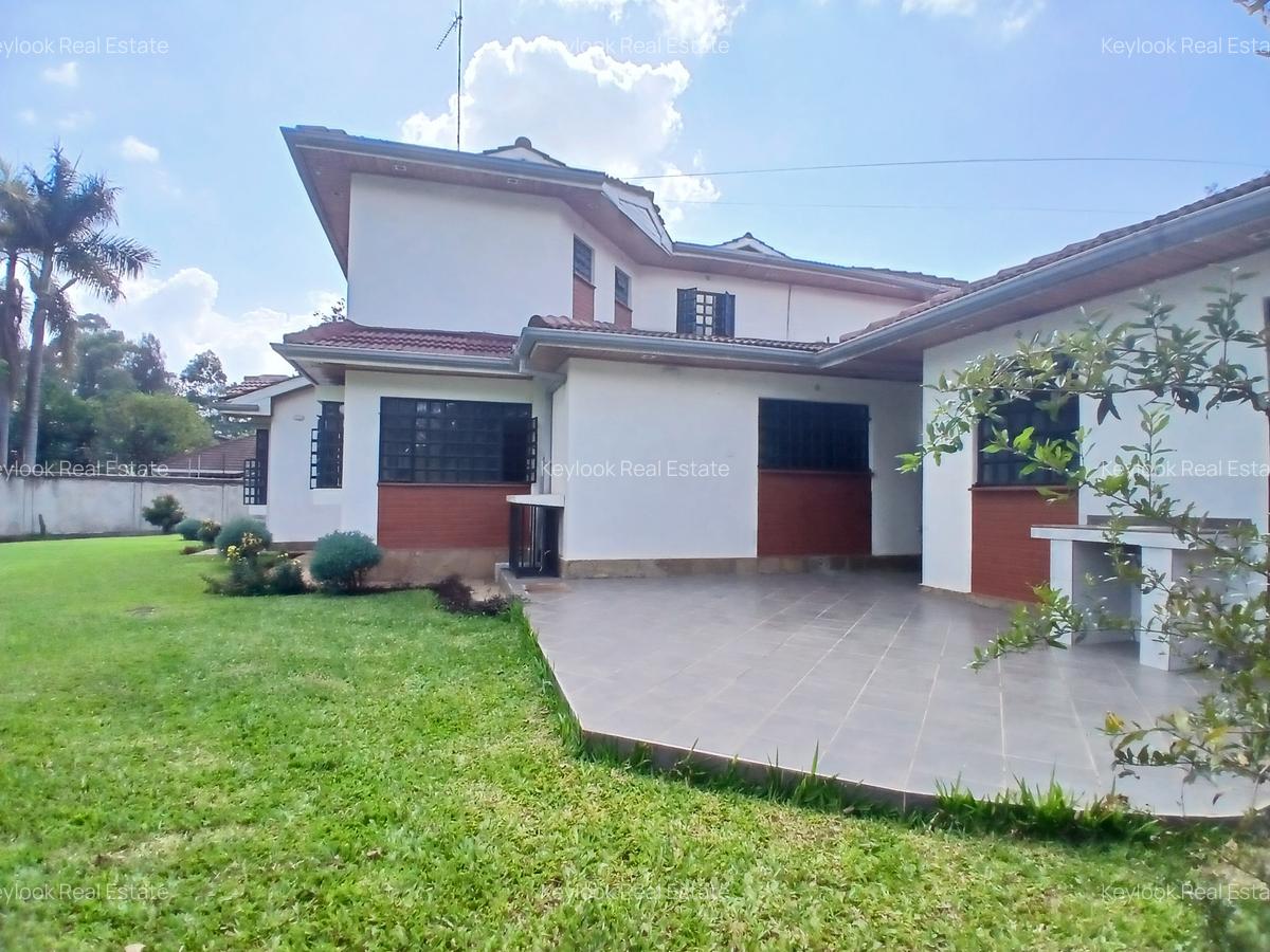 4 Bed House with En Suite at Lavington Green - 7