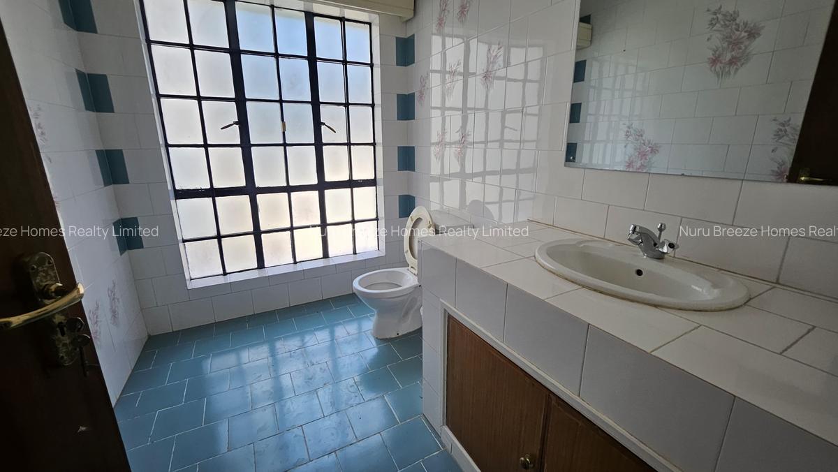 5 Bed House with En Suite in Gigiri - 20