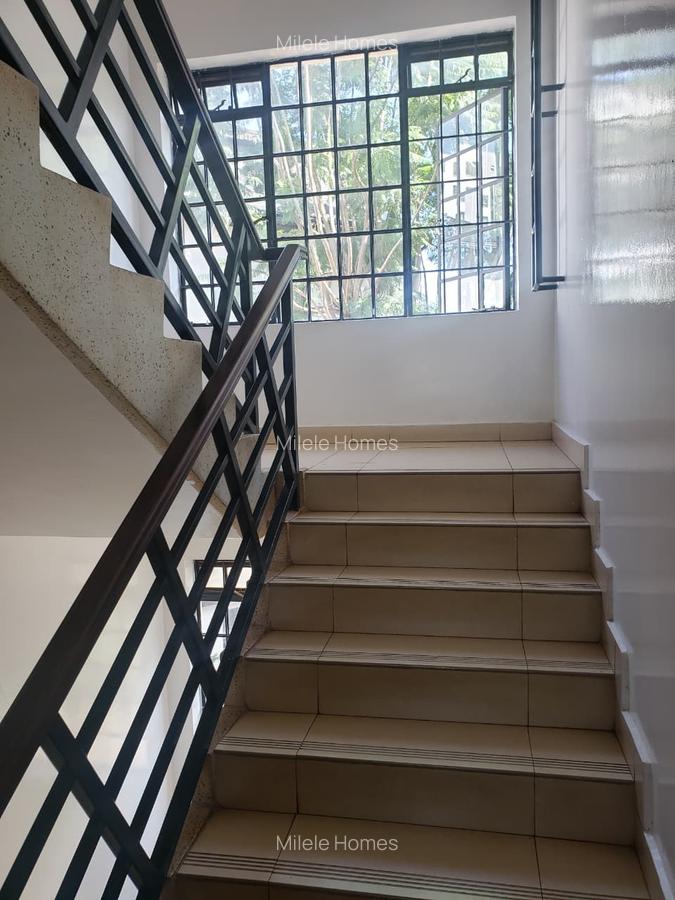 Serviced 3 Bed Apartment with En Suite in Spring Valley - 7