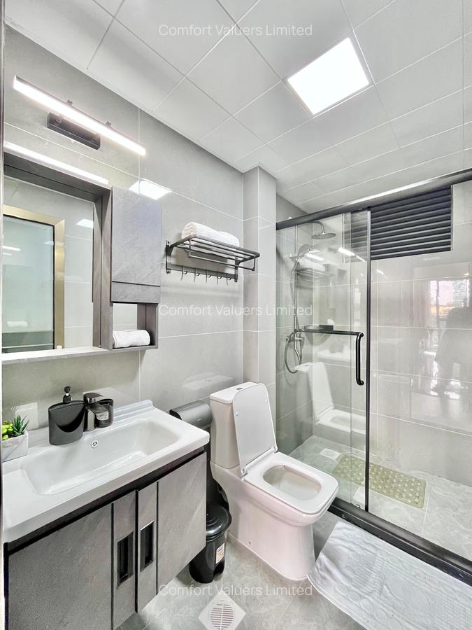 Serviced 2 Bed Apartment with En Suite at Riverside Drive - 15