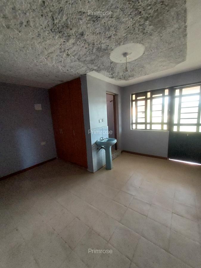 5 Bed House with En Suite in Kikuyu Town - 6