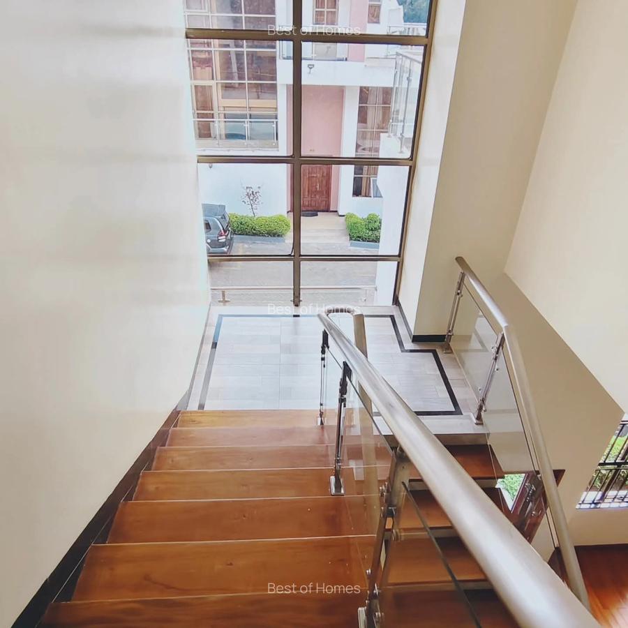 5 Bed Townhouse with En Suite at Chalbi - 6
