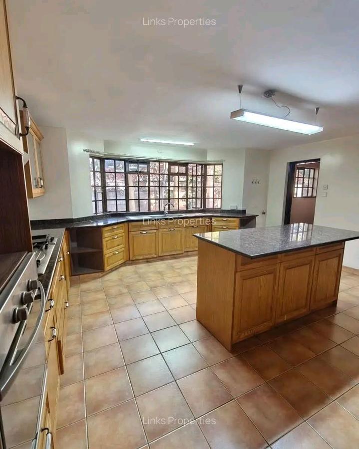 4 Bed Townhouse with En Suite at Karen Langata Road - 4