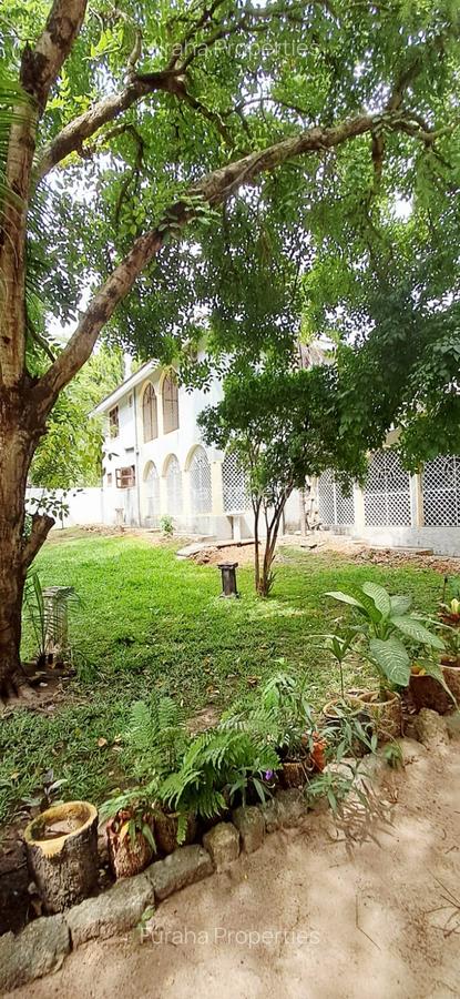 5 Bed House in Nyali Area - 2