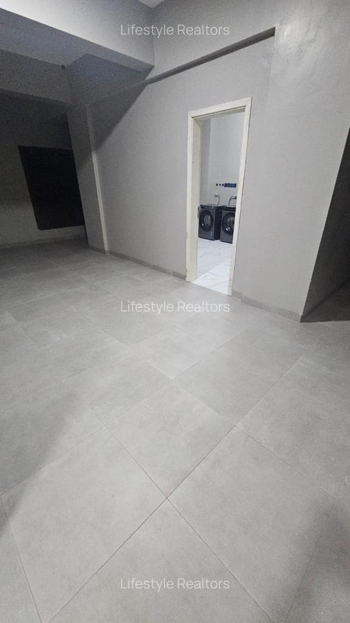 Serviced 1 Bed Apartment with En Suite at Vihiga Road - 3