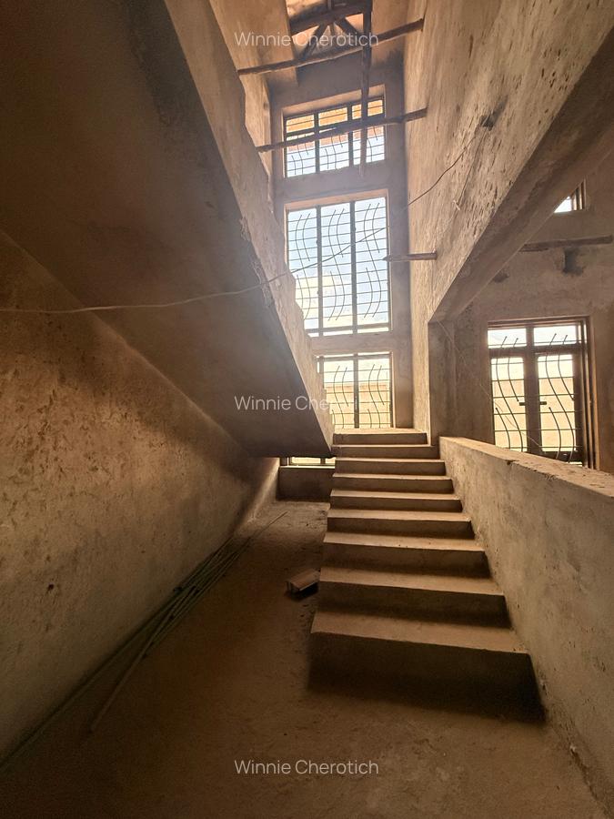 6 Bed House with En Suite at Kenindia Estate - 13