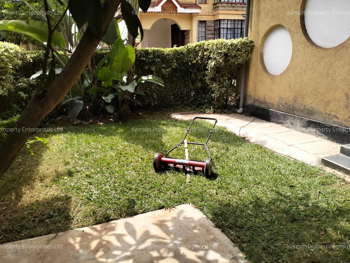 5 Bed Townhouse with En Suite in Lavington - 6