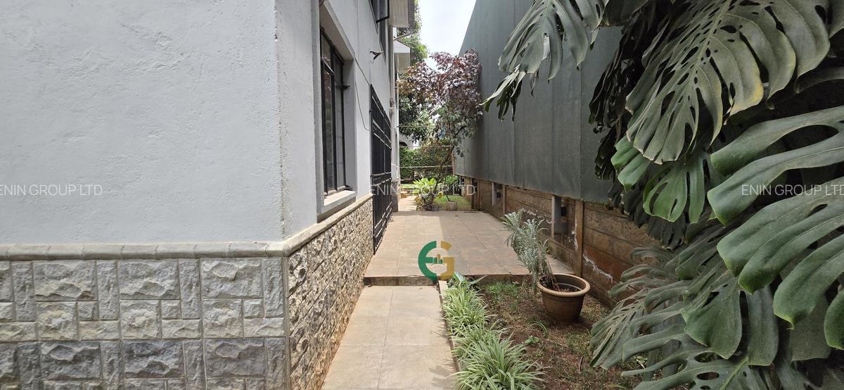 4 Bed Townhouse with En Suite at Mugumo Road - 2
