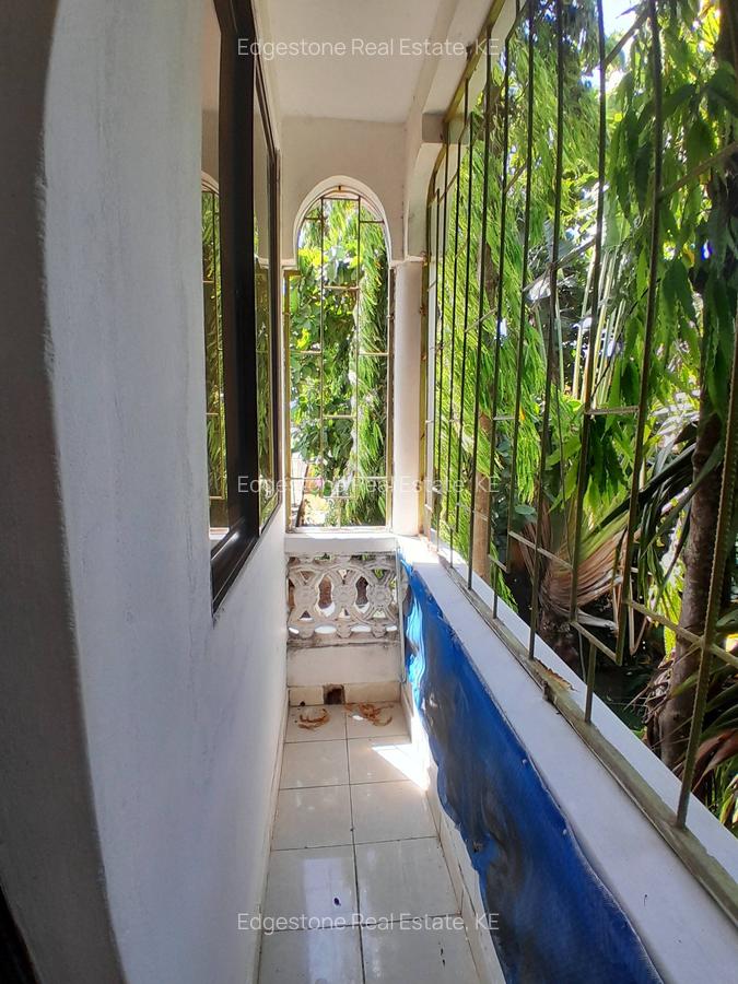 2 Bed Apartment with En Suite in Mtwapa - 2