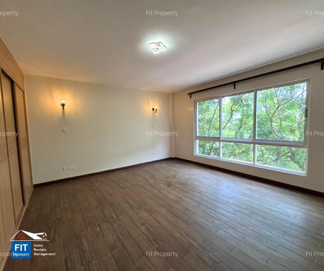 4 Bed Apartment with En Suite in General Mathenge - 12