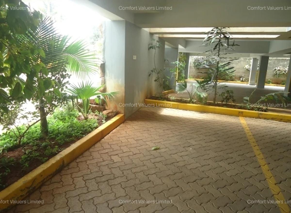 3 Bed Apartment with En Suite at Westlands - 10