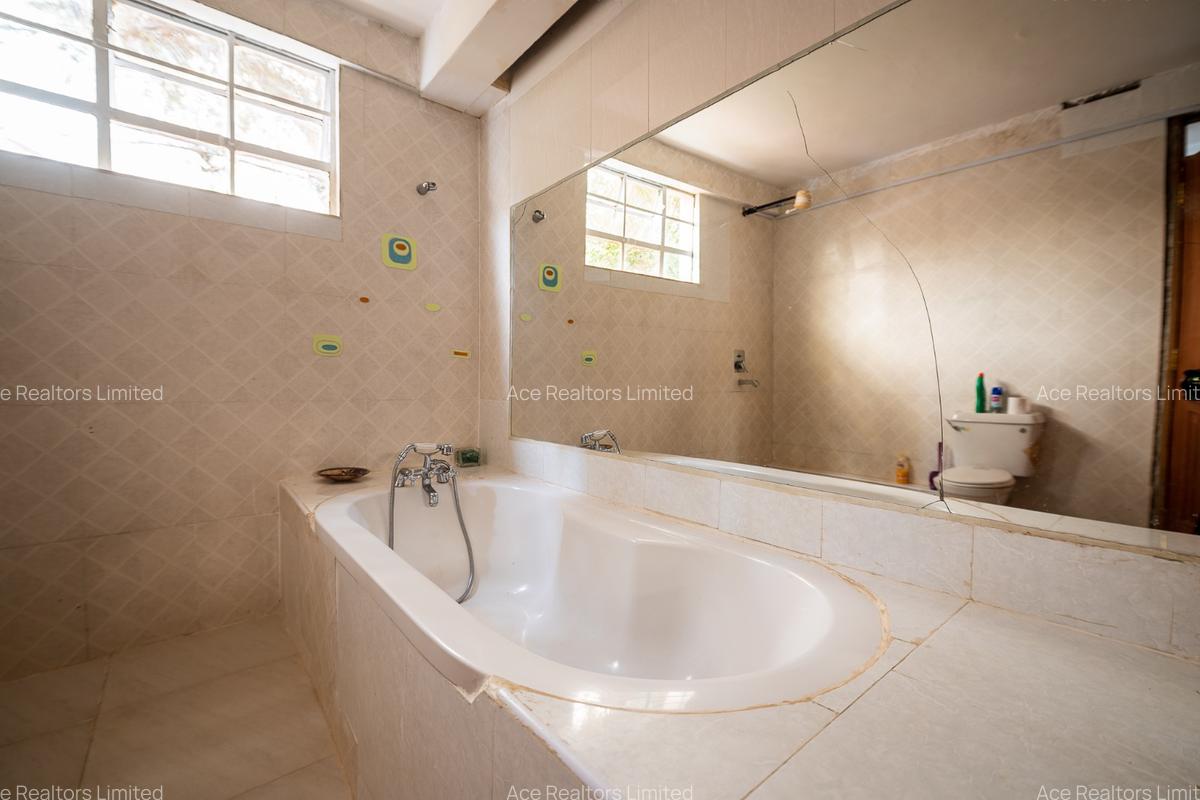 5 Bed House with En Suite at Nyeri Road - 16
