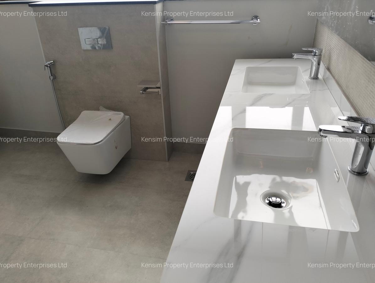 5 Bed Townhouse with En Suite in Nyari - 13