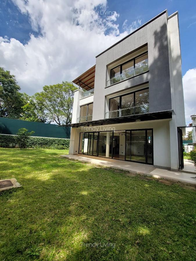 4 Bed Townhouse with En Suite in Lavington - 1