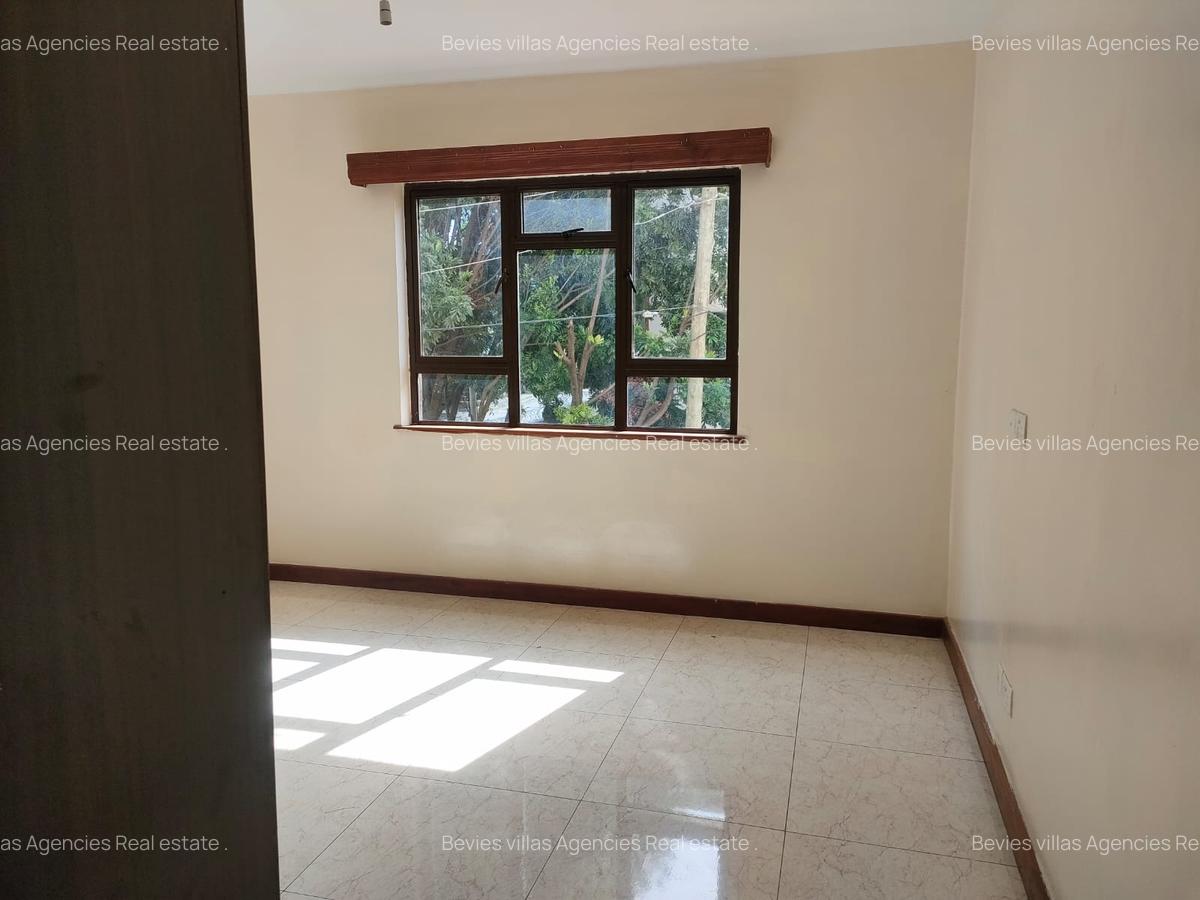 3 Bed Apartment with En Suite in Rhapta Road - 2