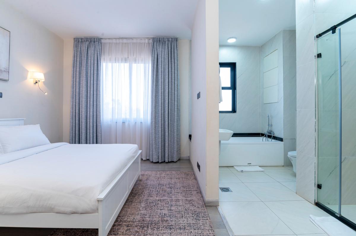 2 Bed Apartment with En Suite in Westlands Area - 14