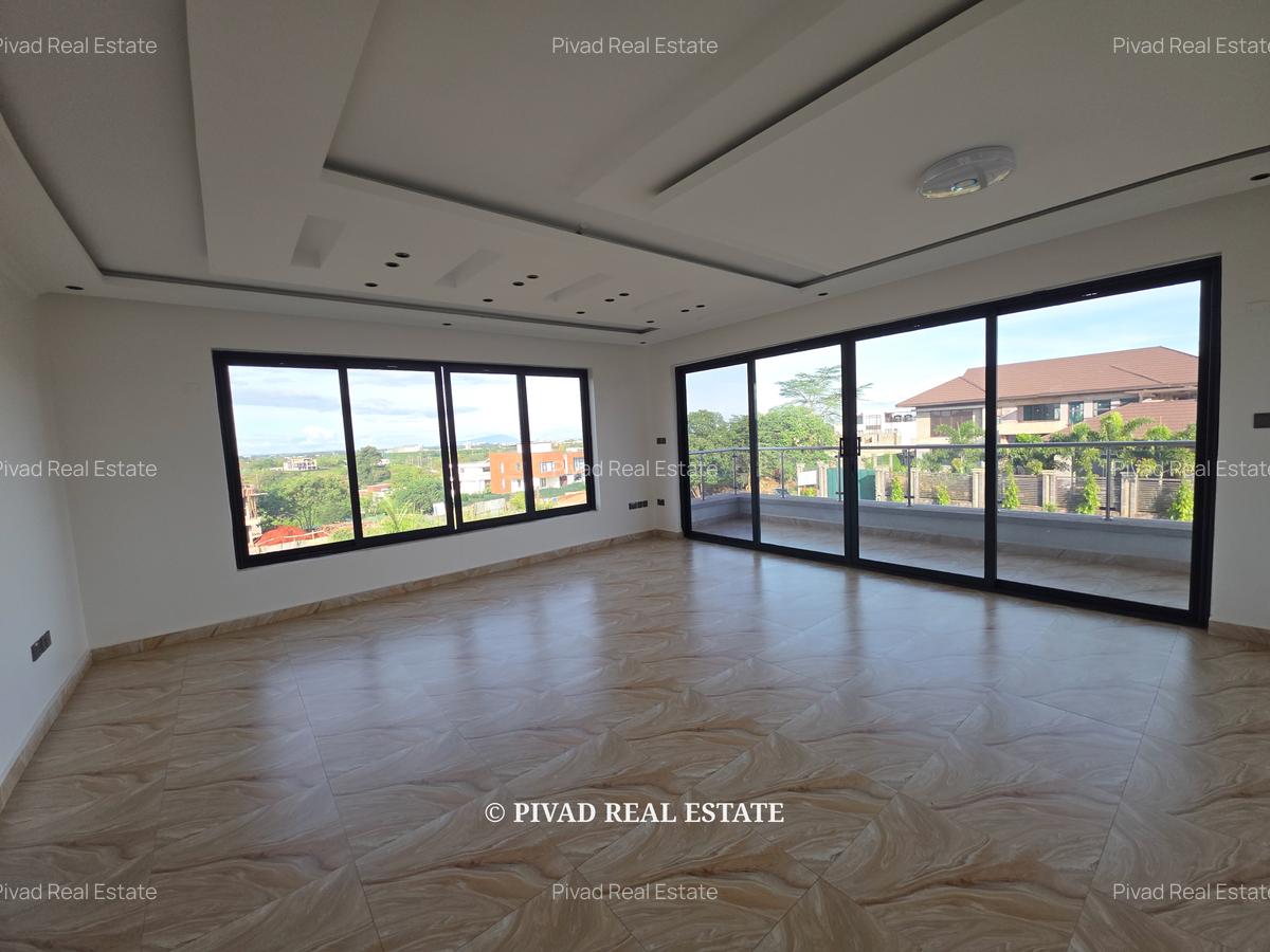 5 Bed House with Garden in Tatu City - 9