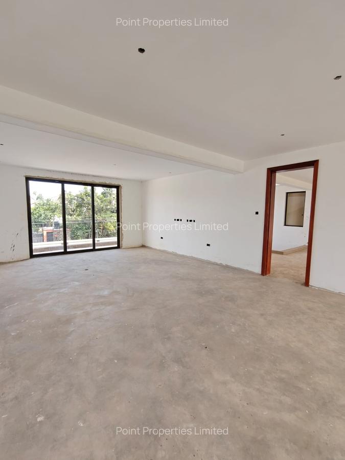 5 Bed Villa with En Suite in Karen - 12