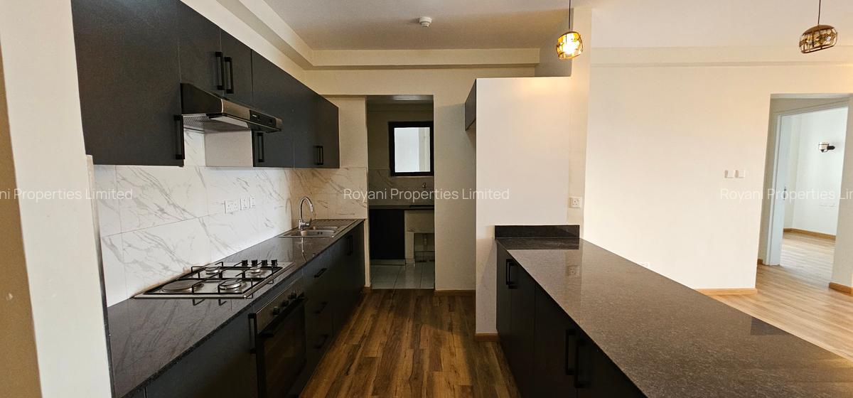 3 Bed Apartment with En Suite at Garden City - 20