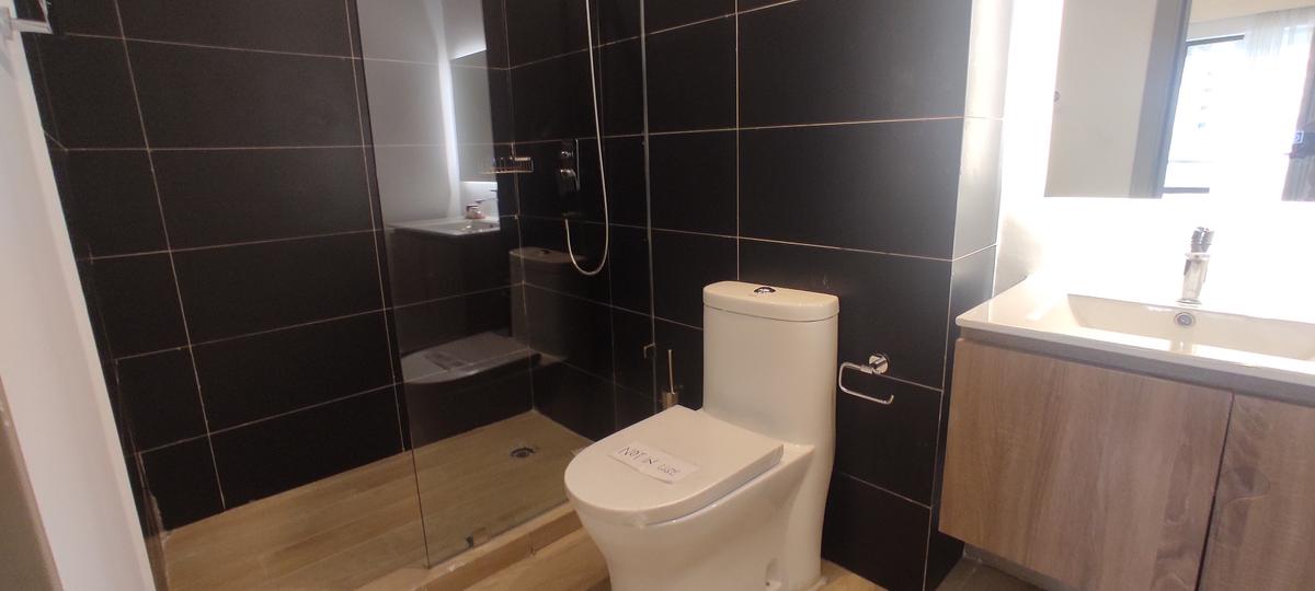 1 Bed Apartment with En Suite at South C - 7