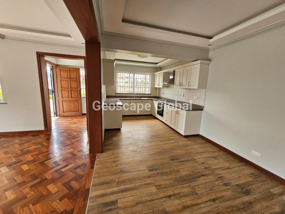 3 Bed House with En Suite in Runda - 6