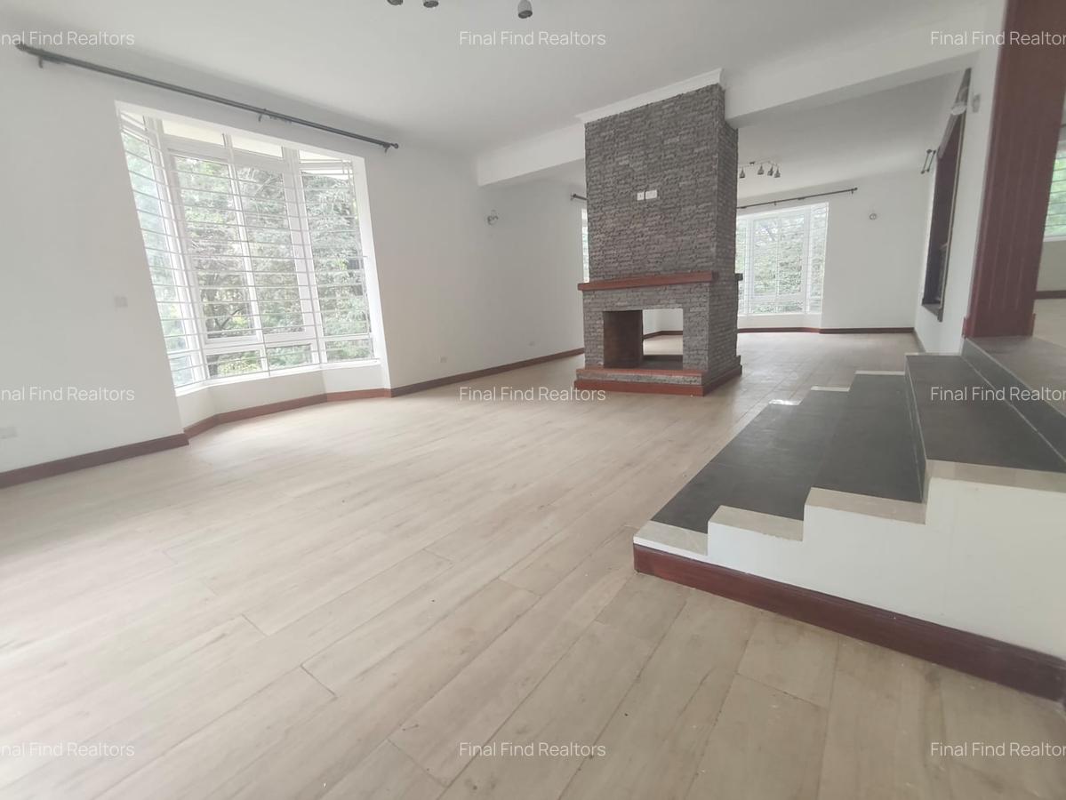 6 Bed Townhouse with Backup Generator in Rosslyn - 6