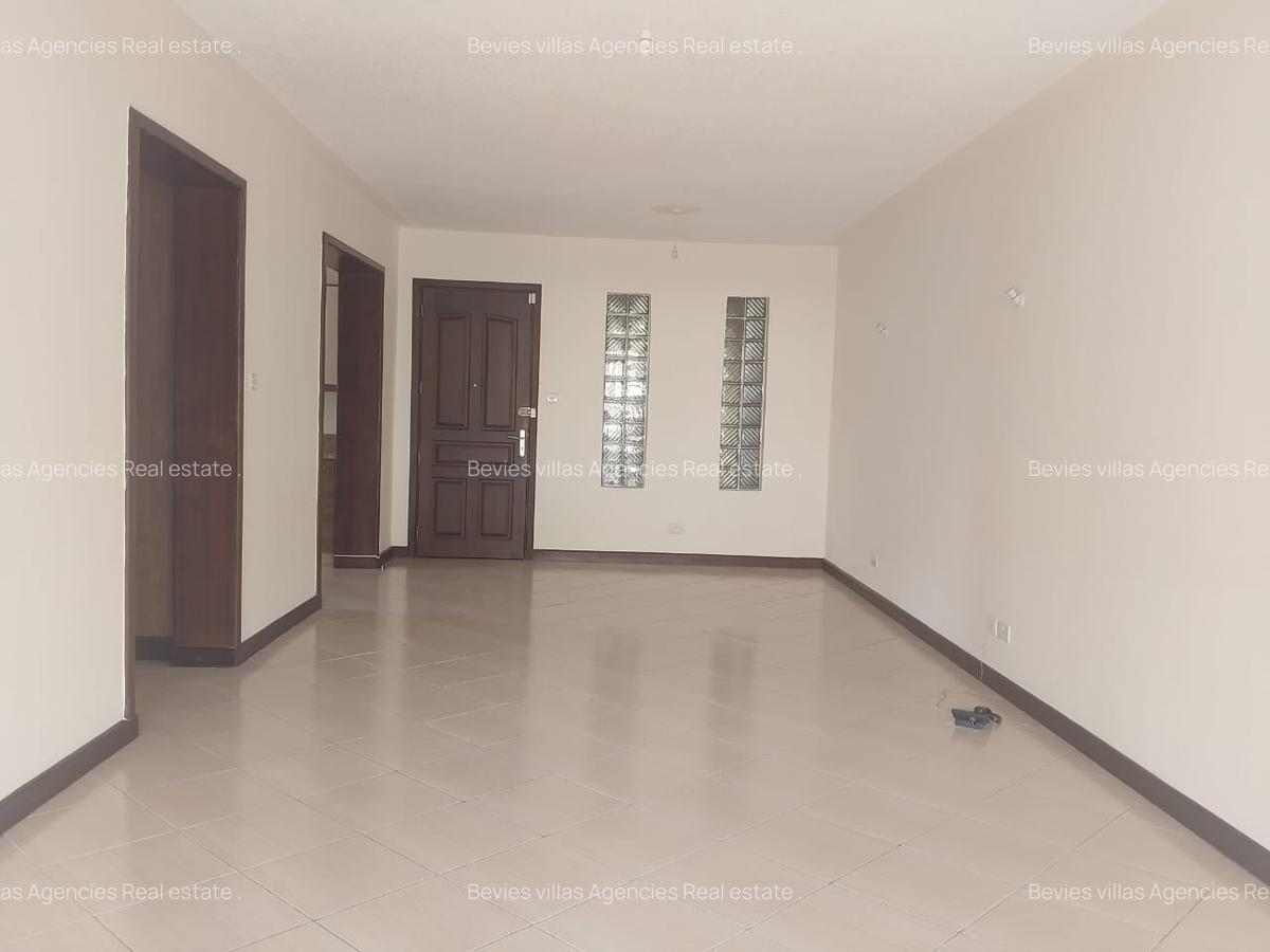 2 Bed Apartment with En Suite in Brookside - 3