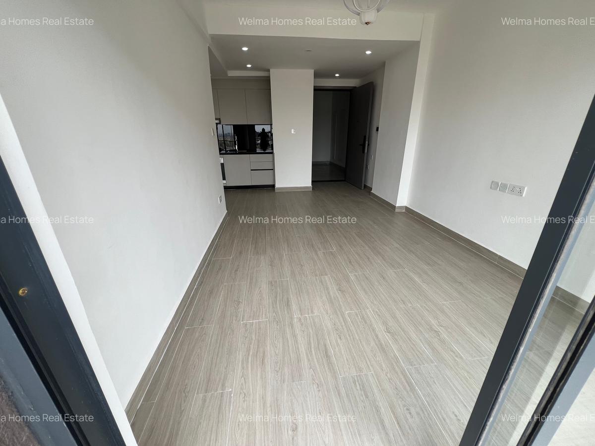 1 Bed Apartment with Swimming Pool in Kilimani - 2