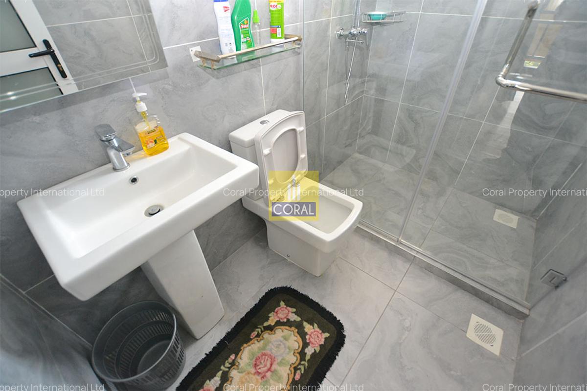 7 Bed Apartment with En Suite in Lavington - 11