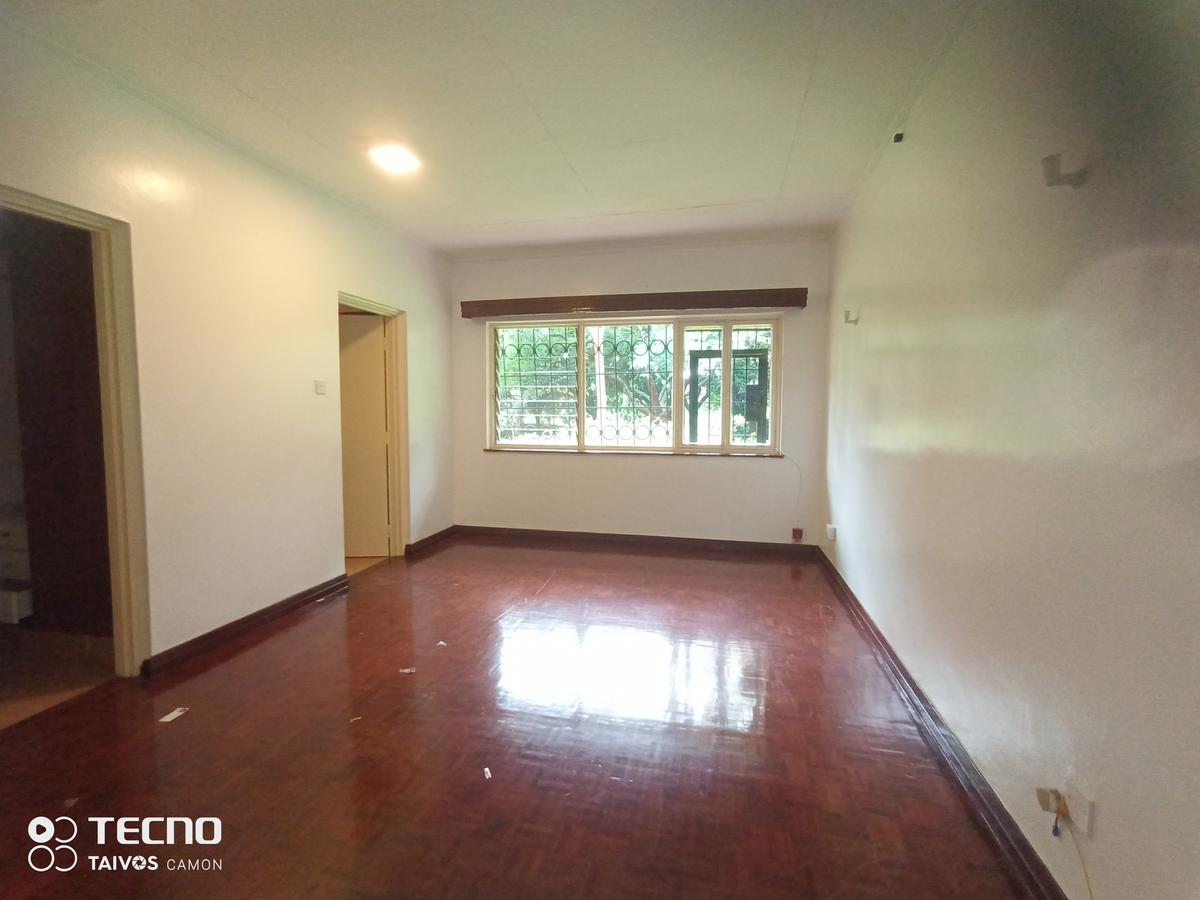 3 Bed House with En Suite at Off Runda Dr - 17