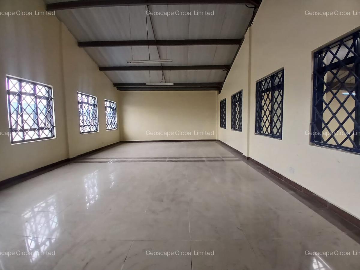 6,500 ft² Warehouse with Backup Generator in Industrial Area - 4