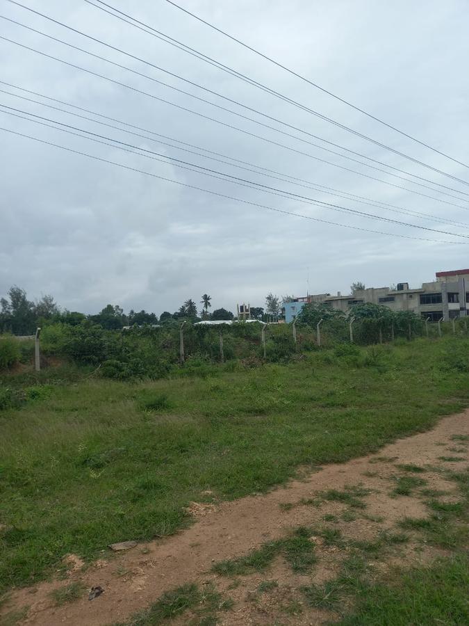 1 ac Commercial Land in Ukunda - 4