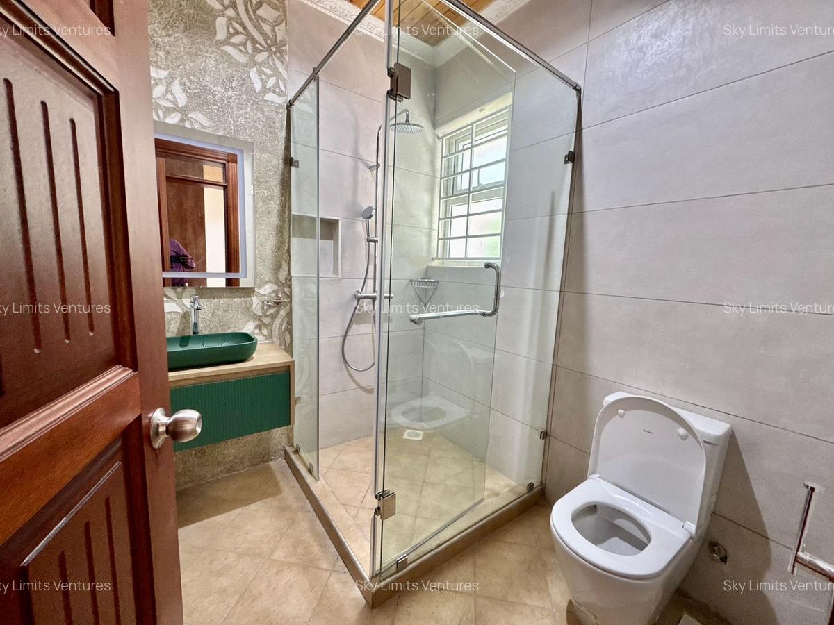 5 Bed Townhouse with Staff Quarters in Rosslyn - 13