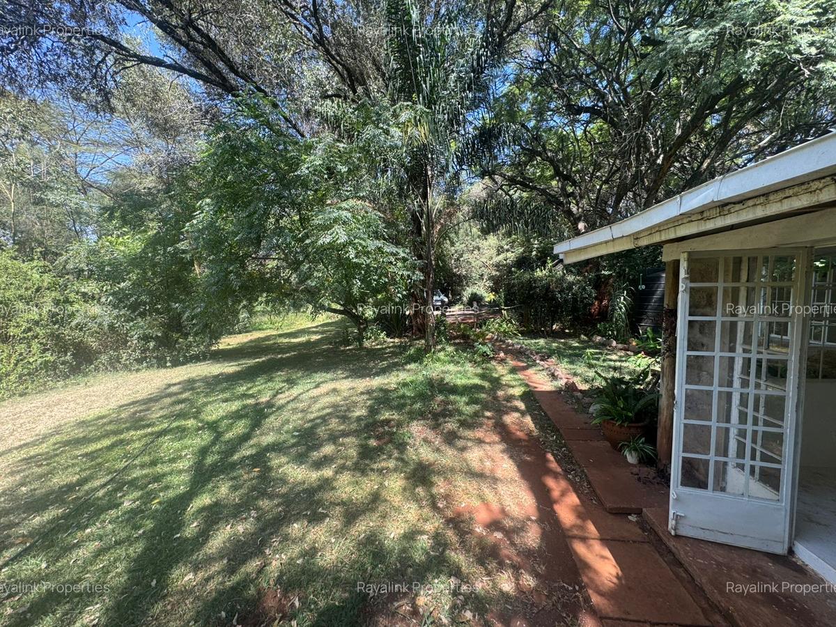 1 Bed House with En Suite at Karen - 1