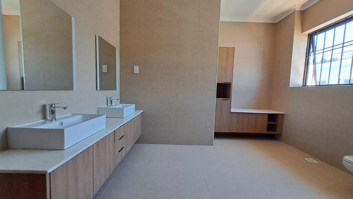 5 Bed Villa with En Suite at Loresho Ridge - 4