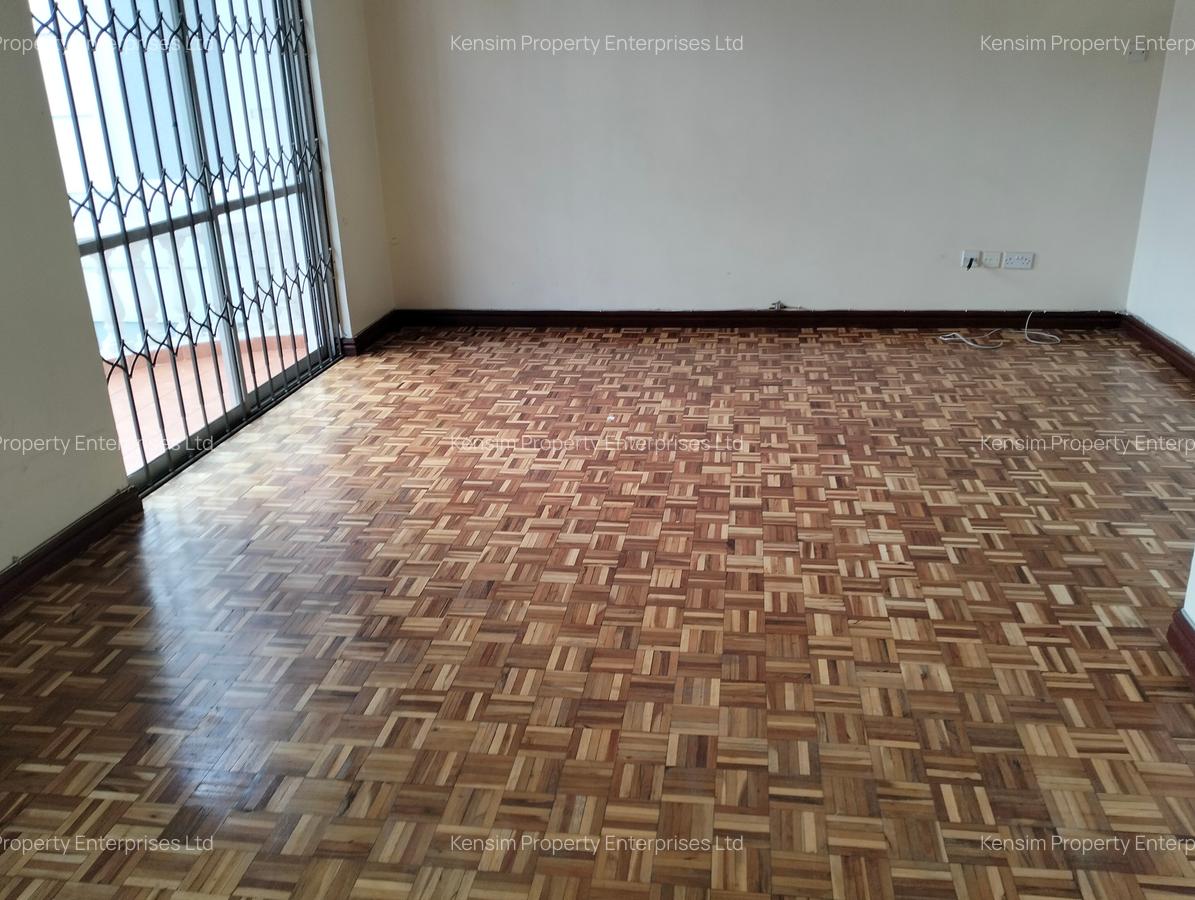 4 Bed Townhouse with En Suite in Lavington - 2