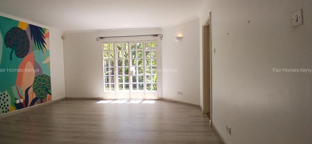 4 Bed House with En Suite at Lavington Green - 8