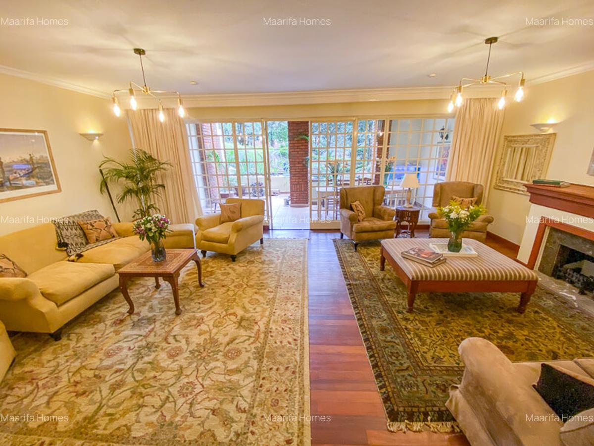 Serviced 3 Bed Apartment with En Suite in Riverside - 8