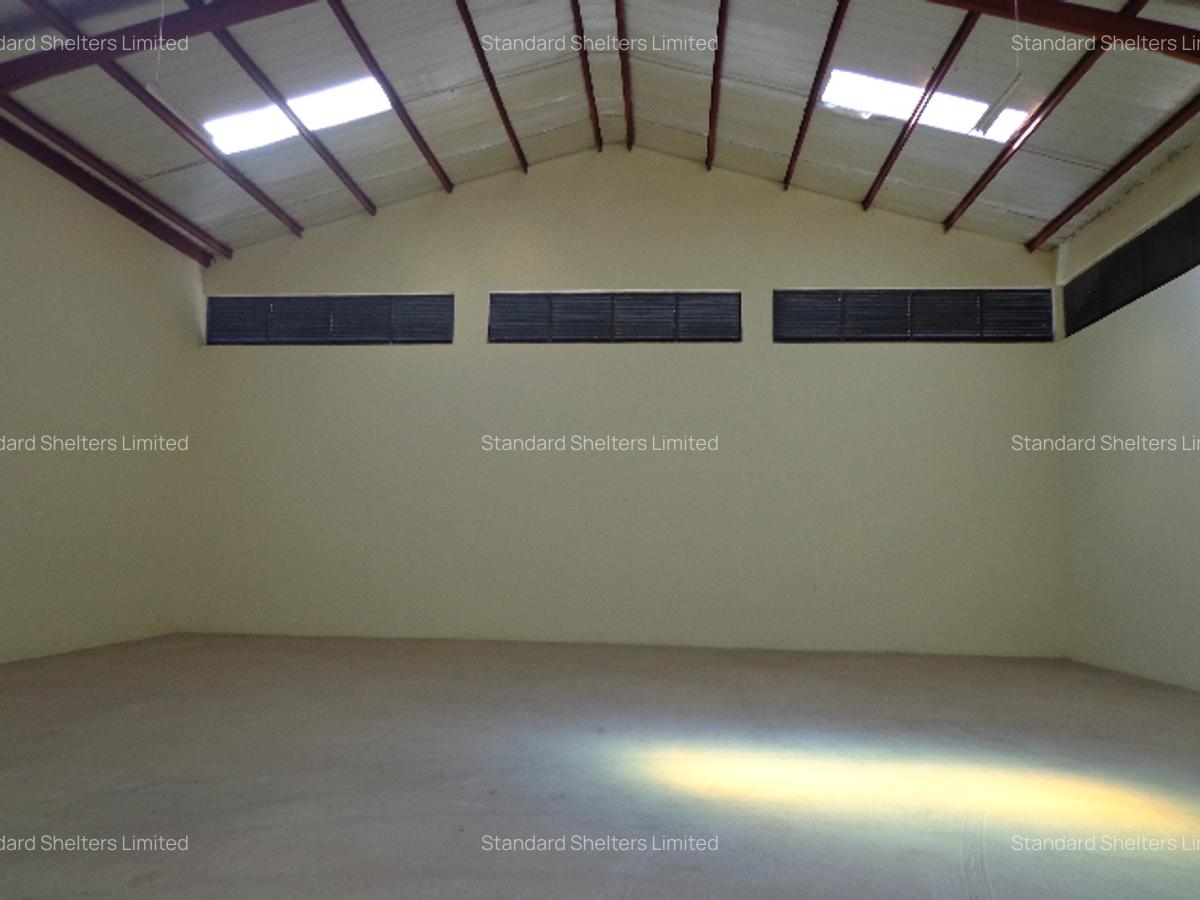7,089 ft² Warehouse with Parking in Industrial Area - 6