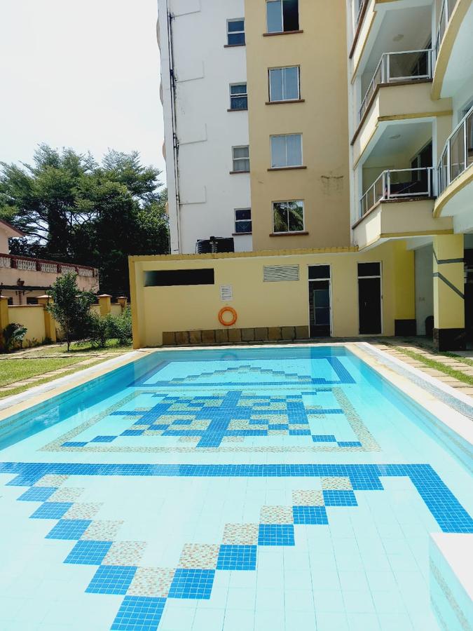 3 Bed Apartment with Swimming Pool in Tudor - 1