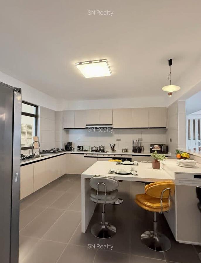 4 Bed Apartment with En Suite at Githunguri Road - 4