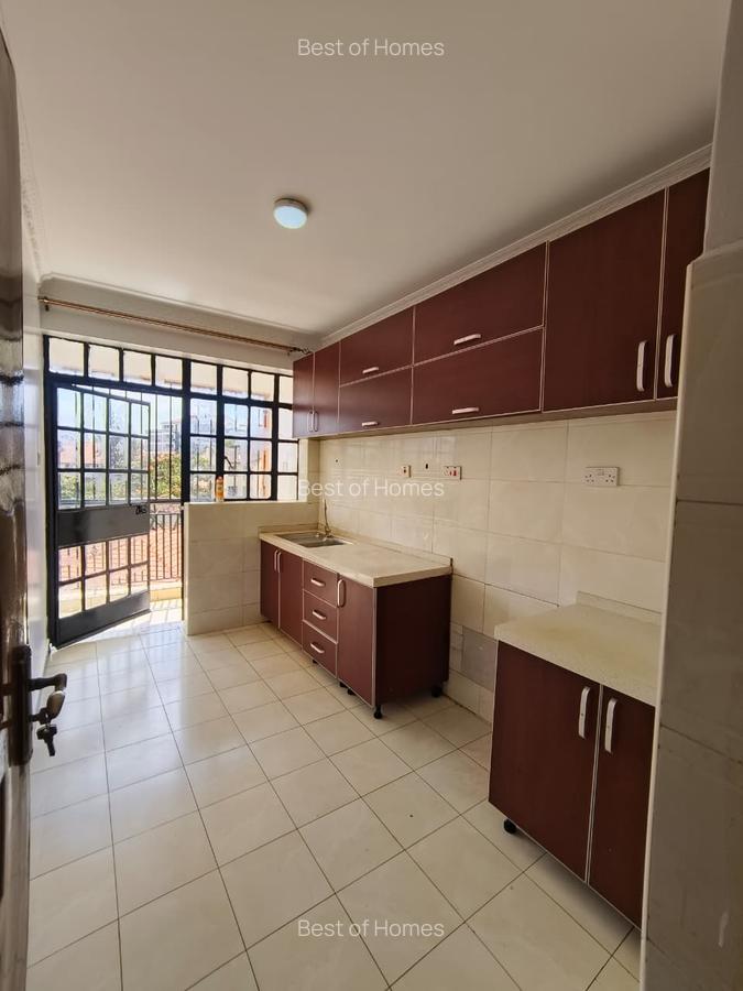 2 Bed Apartment with En Suite in Lavington - 5