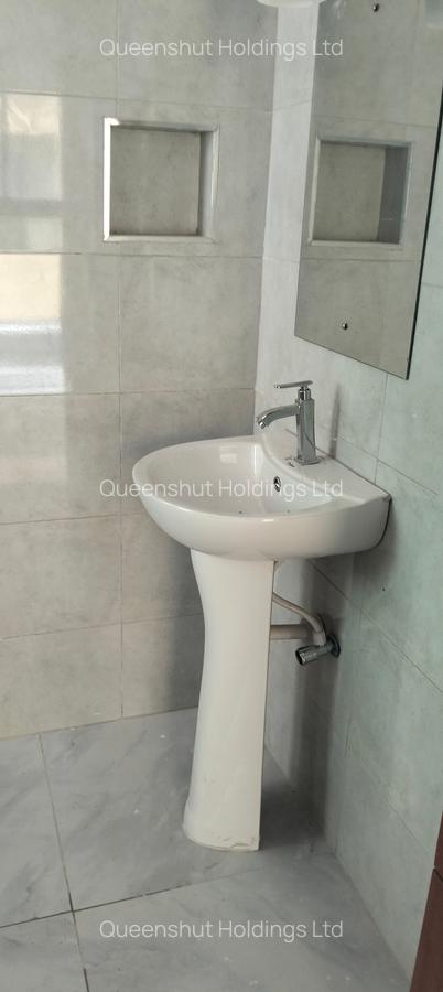 2 Bed Apartment with En Suite in Westlands Area - 9