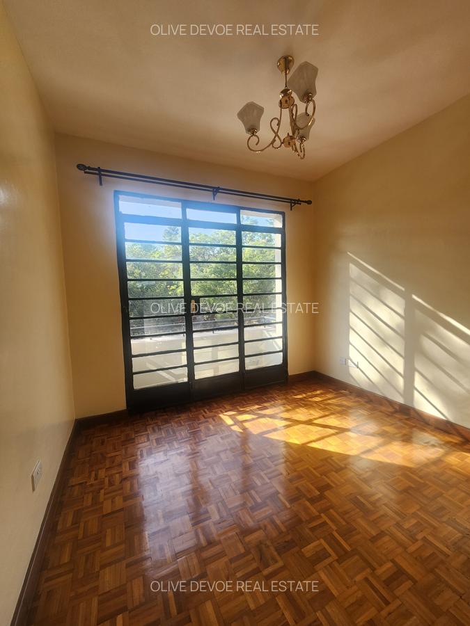 3 Bed Apartment with En Suite in Kilimani - 12