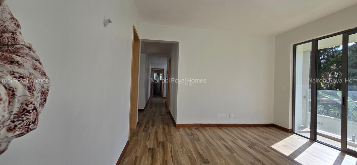 5 Bed Townhouse with En Suite at Lavington Green - 13