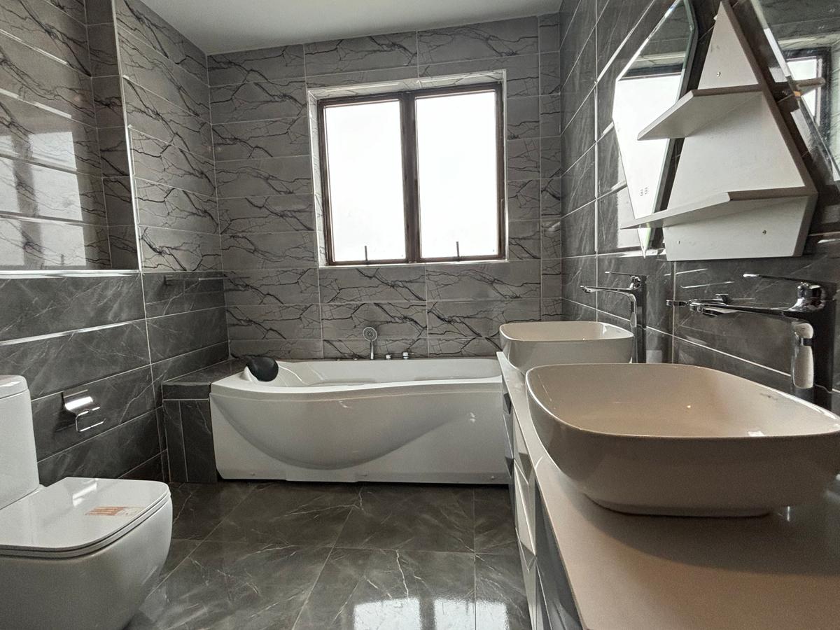 4 Bed Villa with En Suite in Kiambu Road - 16