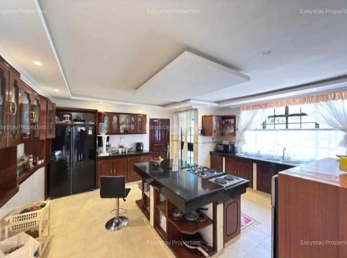 4 Bed House with En Suite in Kitisuru - 2