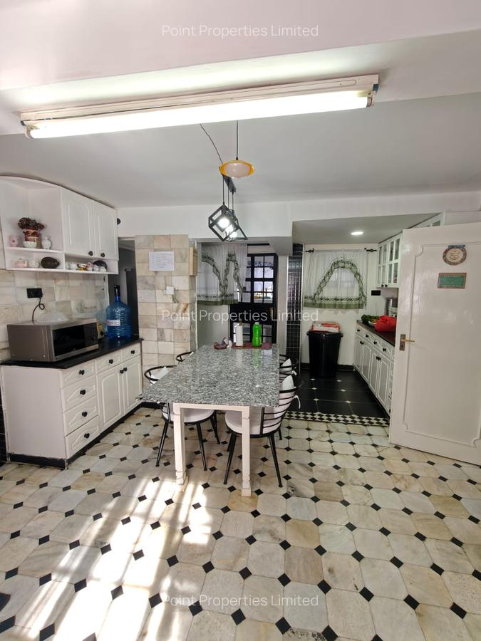 6 Bed House with En Suite in Karen - 9